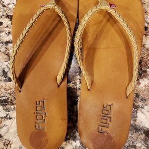 Flojos size 8